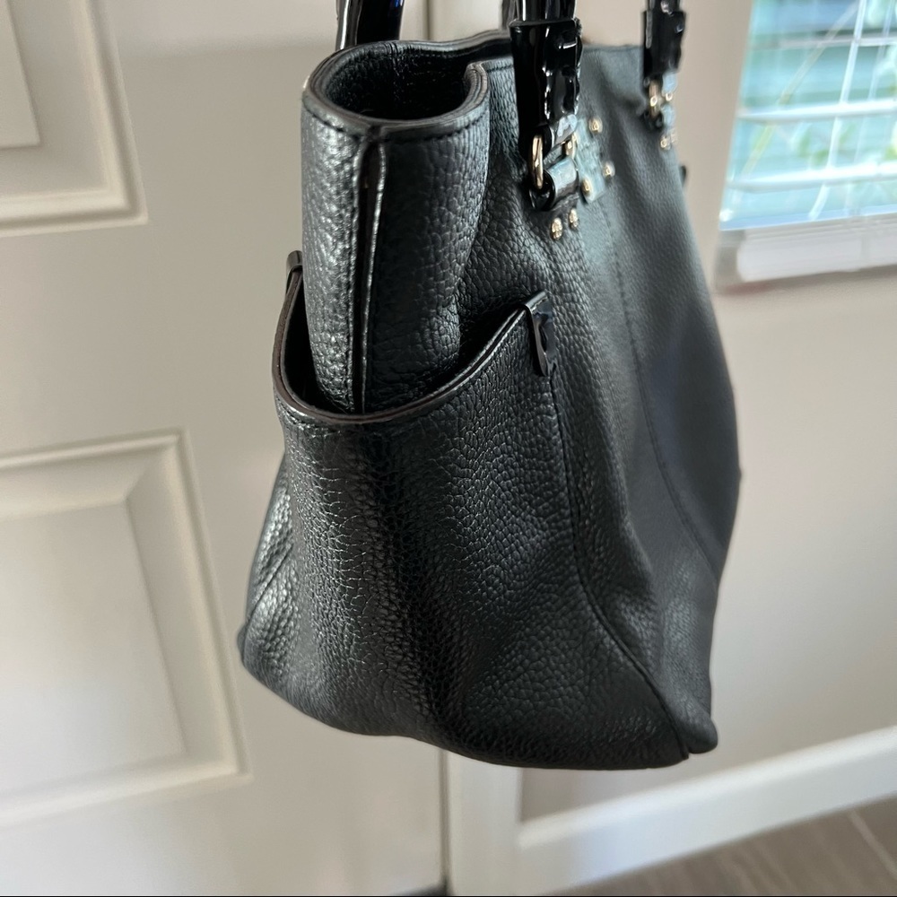 Kate Spade New York Pebbled Leather w/ patent leather Handles Satchel/Handbag - Picture 2 of 14